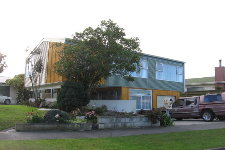 Photo of property in 1 Paradise Place, Milson, Palmerston North, 4414