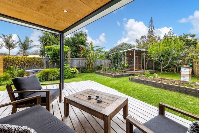 Photo of property in 59 The Circle, Manly, Whangaparaoa, 0930