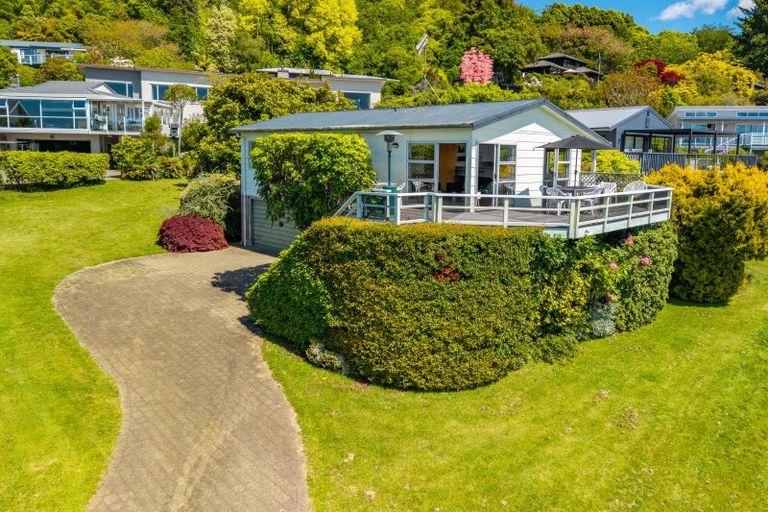 Photo of property in 20 Shera Street, Acacia Bay, Taupo, 3330