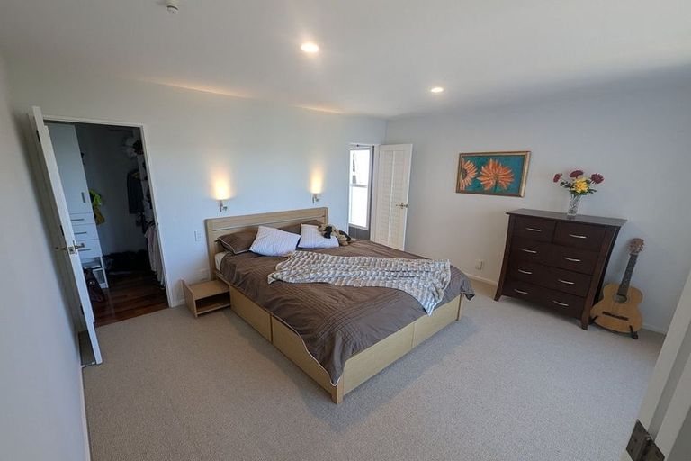 Photo of property in 18 Tizard Road, Birkenhead, Auckland, 0626