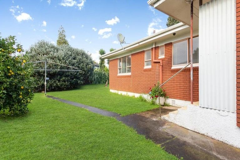 Photo of property in 42 Landscape Road, Papatoetoe, Auckland, 2025