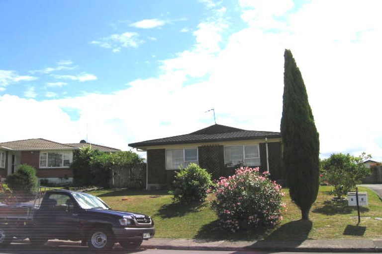 Photo of property in 2/3 Pamela Place, New Lynn, Auckland, 0600