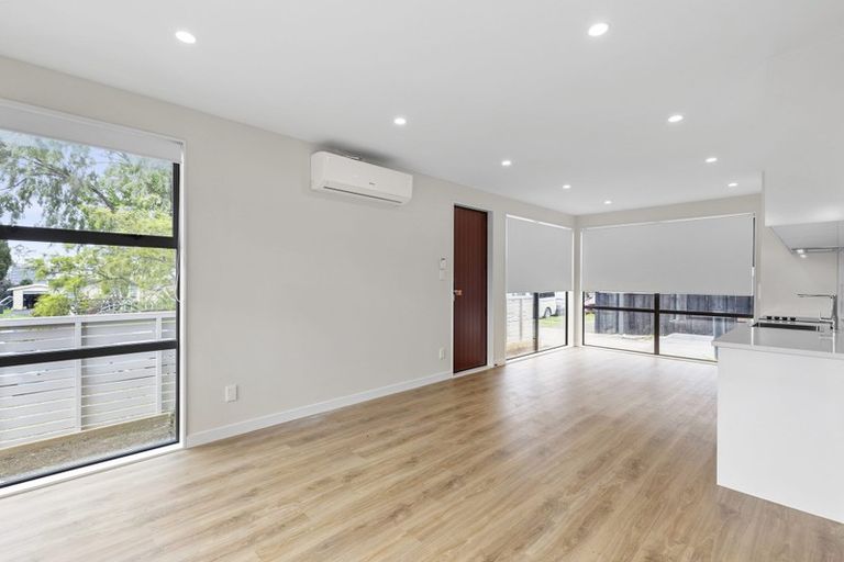 Photo of property in 8/8 Bagnall Avenue, Point England, Auckland, 1072