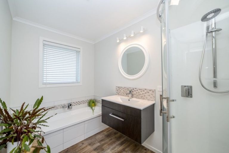 Photo of property in 24 Roger Renall Avenue, Lansdowne, Masterton, 5810