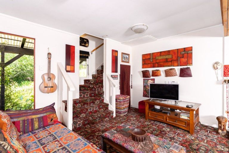 Photo of property in 24 Cross Street, Raglan, 3225