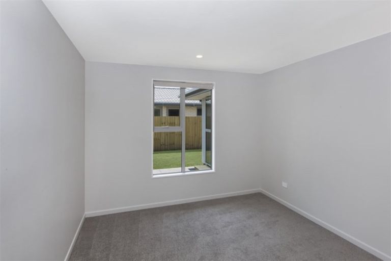 Photo of property in 25 Kingsbridge West, Burwood, Christchurch, 8083