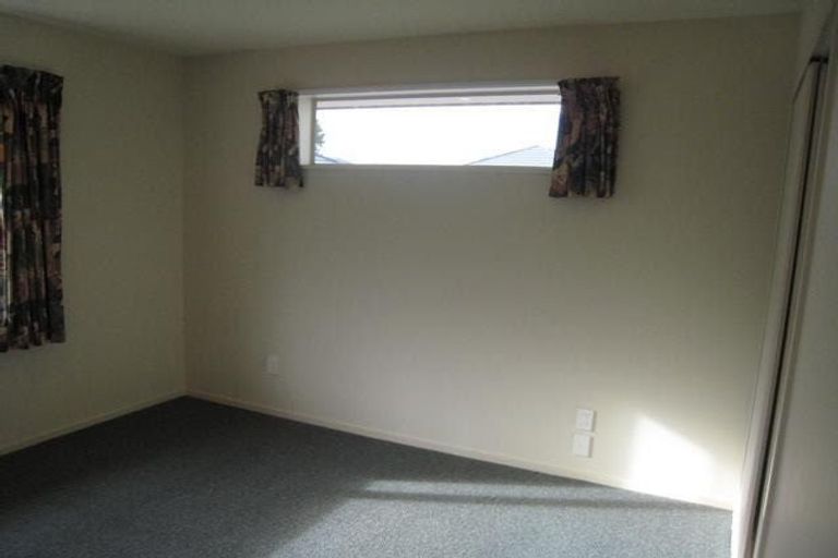 Photo of property in 14 Kydd Lane, Hornby, Christchurch, 8042