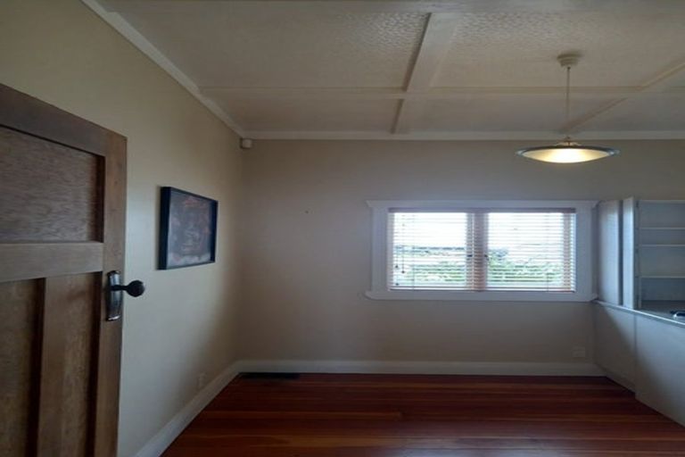 Photo of property in 32 Fergusson Avenue, Sandringham, Auckland, 1025