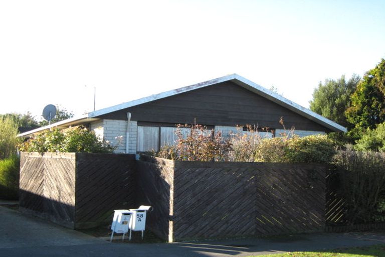 Photo of property in 58a Sarabande Avenue, Redwood, Christchurch, 8051