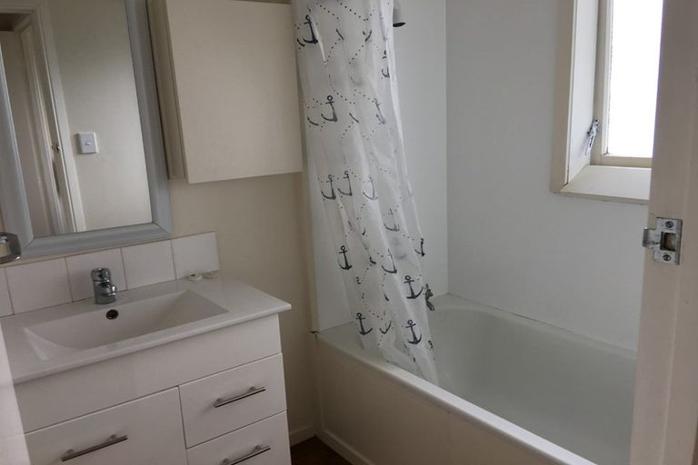 Photo of property in 28 Landscape Road, Papatoetoe, Auckland, 2025