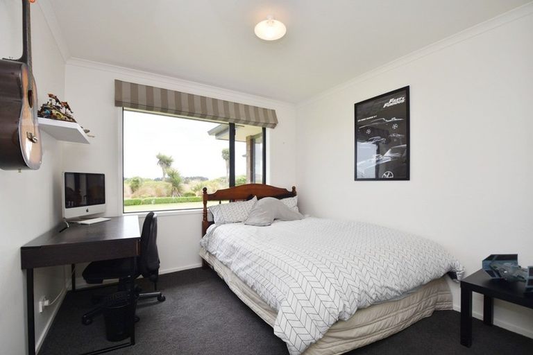 Photo of property in 18 Majestic Chance, Seaward Bush, Invercargill, 9812