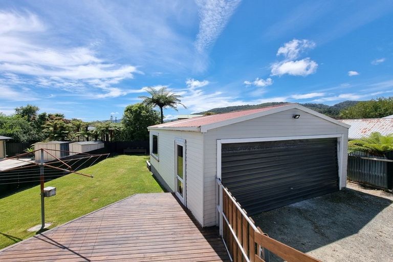 Photo of property in 21 Masters Street, Greymouth, 7805