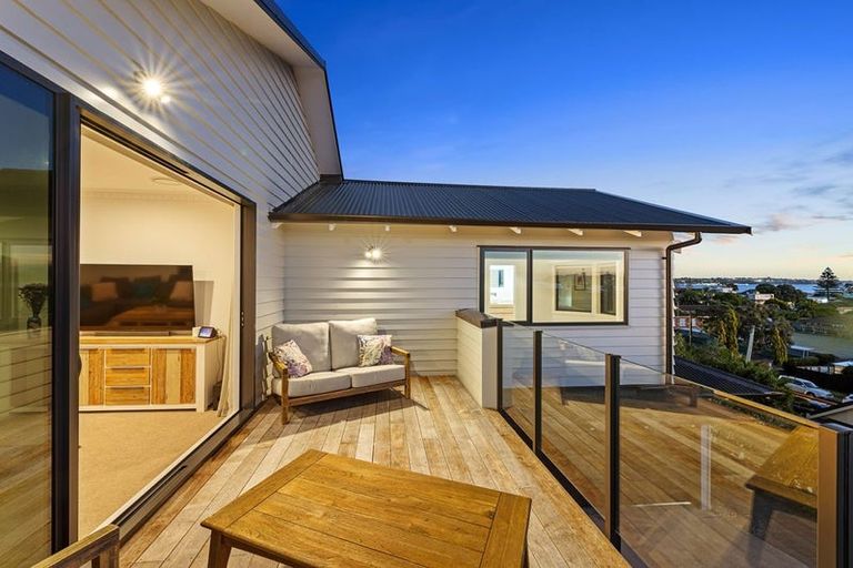 Photo of property in 22 Morrow Avenue, Bucklands Beach, Auckland, 2012