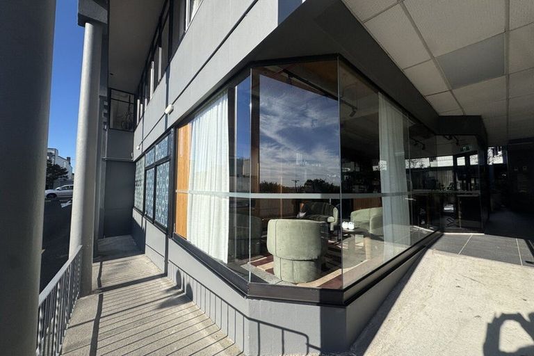 Photo of property in 1 Jervois Road, Jervoistown, Napier, 4112