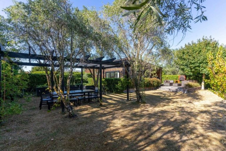 Photo of property in 4 Burgundy Drive, Martinborough, 5711