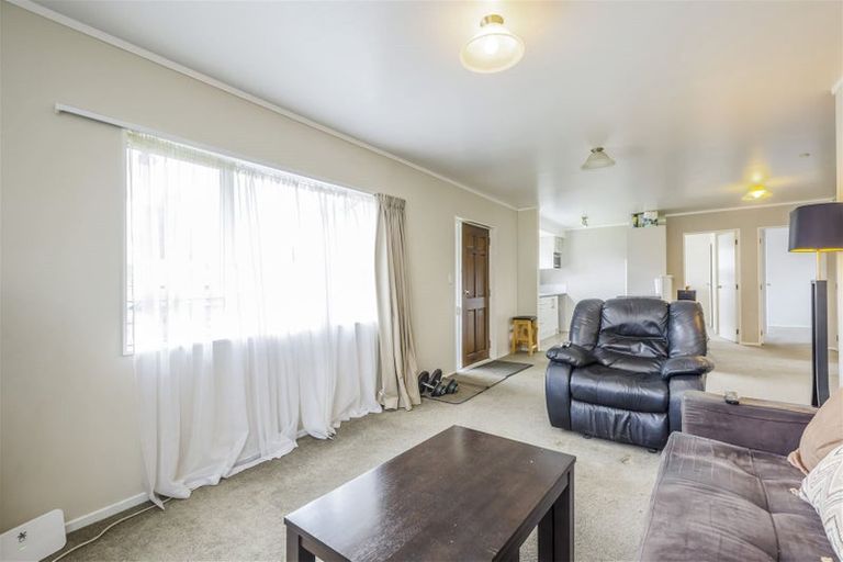 Photo of property in 47 Dungarvon Place, Clendon Park, Auckland, 2103