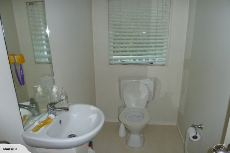 Photo of property in 18b Alexander Street, Cockle Bay, Auckland, 2014