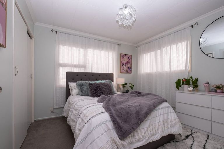 Photo of property in 142 Parklands Avenue, Bell Block, New Plymouth, 4312