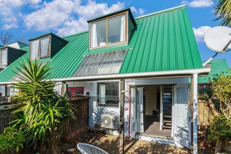 Photo of property in Hiropi St Village, 64/46 Hiropi Street, Newtown, Wellington, 6021