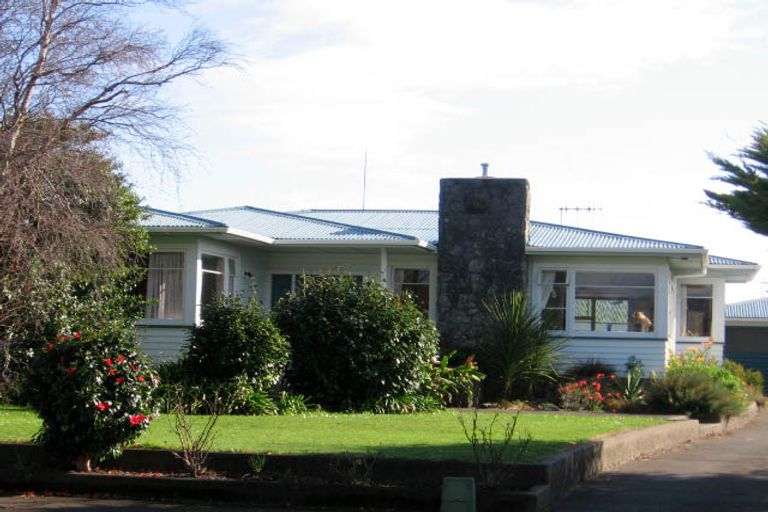 Photo of property in 8 Sheffield Street, Awapuni, Palmerston North, 4412