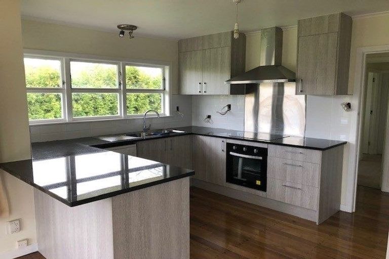 Photo of property in 263 Riverhead Road, Riverhead, Kumeu, 0892