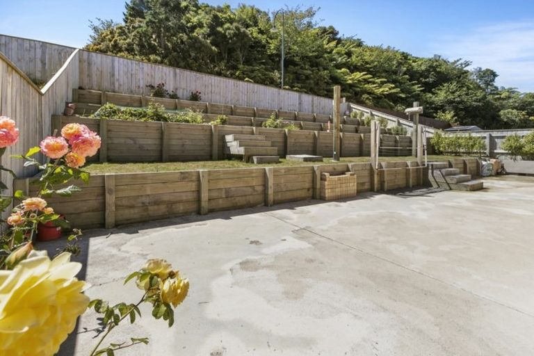 Photo of property in 6 Lime Grove, Maungaraki, Lower Hutt, 5010