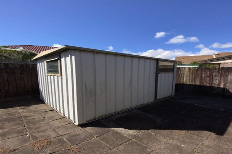 Photo of property in 1/64 Aviemore Drive, Highland Park, Auckland, 2010