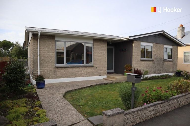Photo of property in 11 Dick Street, South Dunedin, Dunedin, 9012