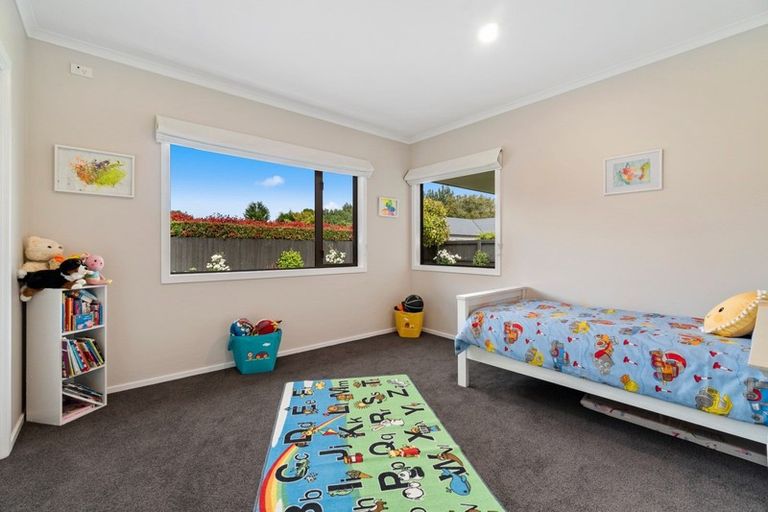 Photo of property in 27 Mavora Road, Lake Hayes, Queenstown, 9304