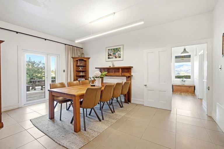 Photo of property in 8 Dudley Road, Lyttelton, 8082