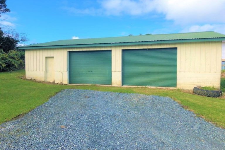 Photo of property in 22 Bonham Street, Pahi, Paparoa, 0571