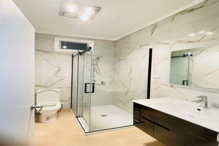 Photo of property in 172 Rangitoto Road, Papatoetoe, Auckland, 2025