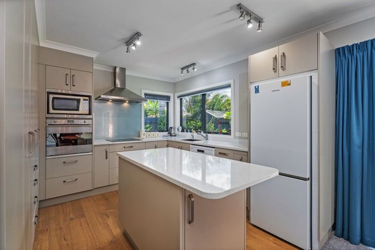 Photo of property in 29 Wells Place, Whitianga, 3510