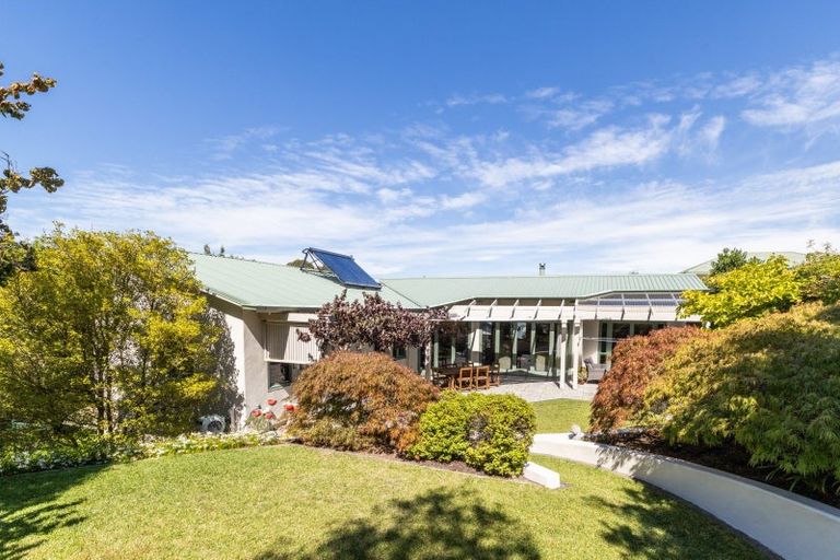 Photo of property in 12 Laing Cove, Havelock North, 4130