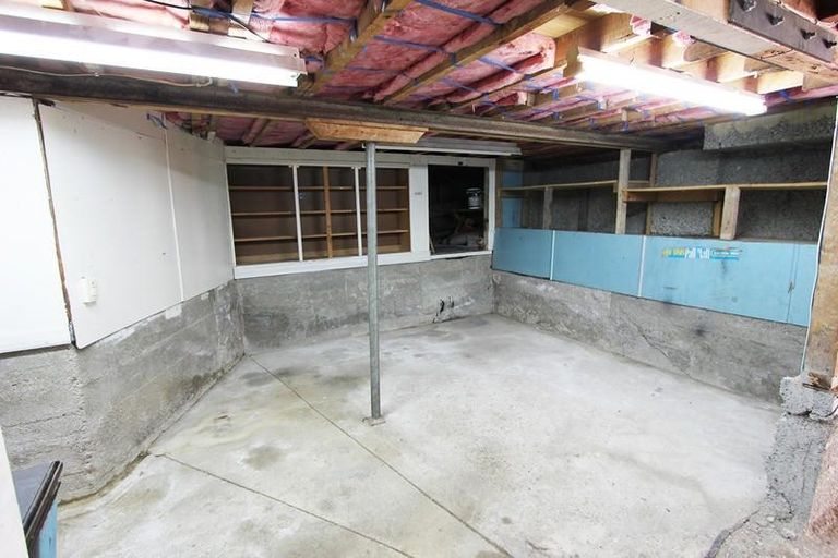 Photo of property in 23 Elwyn Crescent, Green Island, Dunedin, 9018