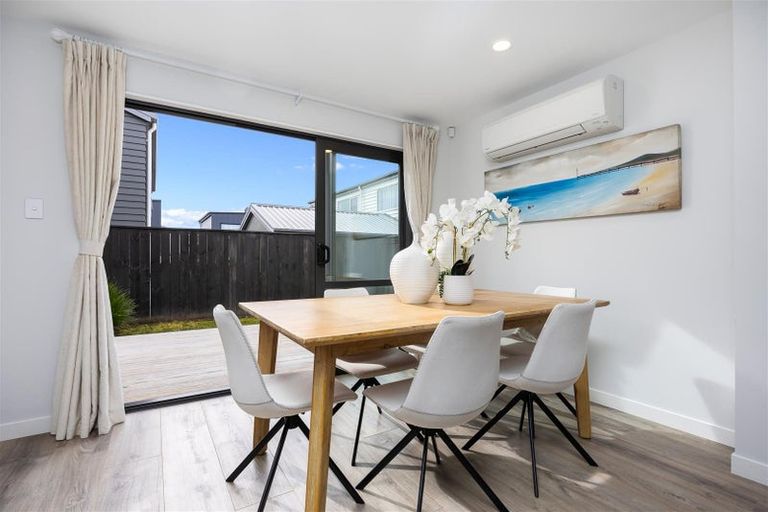 Photo of property in 4 Henry Lloyd Place, Silverdale, 0932