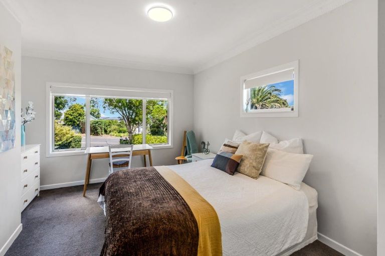 Photo of property in 35 Ridge Road, Howick, Auckland, 2014