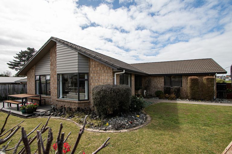 Photo of property in 247 Raeburne Street, Te Awamutu, 3800
