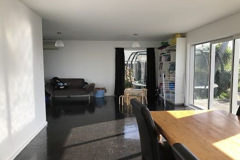 Photo of property in 26 The Quarterdeck, Whitby, Porirua, 5024