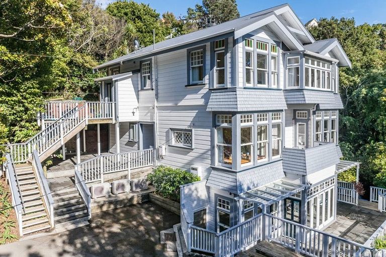 Photo of property in 44 Aurora Terrace, Kelburn, Wellington, 6012