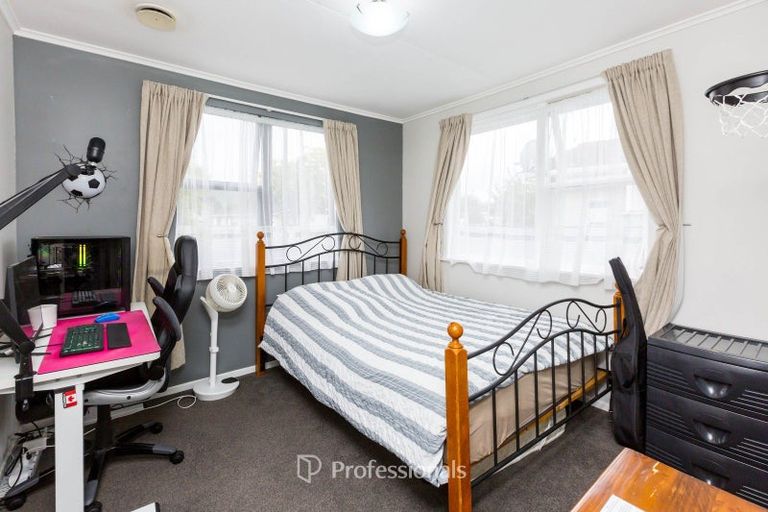 Photo of property in 26 Oregon Drive, Maoribank, Upper Hutt, 5018