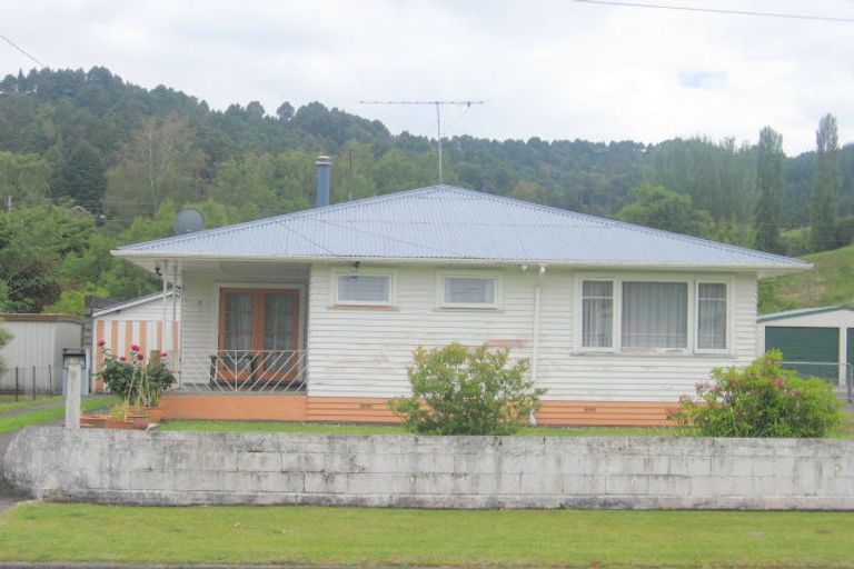 Photo of property in 60 Taupo Road, Taumarunui, 3920