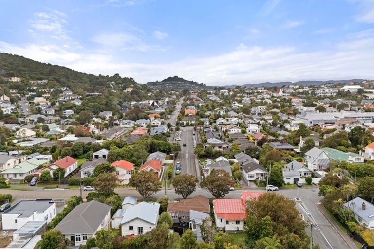 Photo of property in 21 Chamberlain Road, Karori, Wellington, 6012