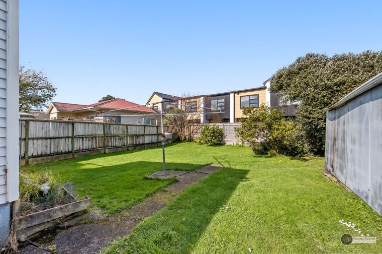 Photo of property in 38 Hall Crescent, Epuni, Lower Hutt, 5011