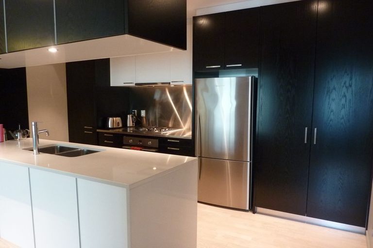 Photo of property in Chews Lane Apartments, 17d/9 Chews Lane, Wellington Central, Wellington, 6011