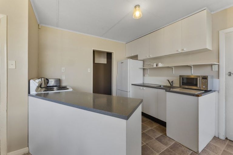Photo of property in 4 Burfield Place, Awapuni, Palmerston North, 4412