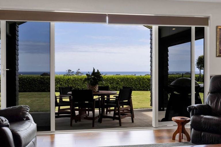 Photo of property in 253 Lwr Pitone Road, Pitone, New Plymouth, 4374