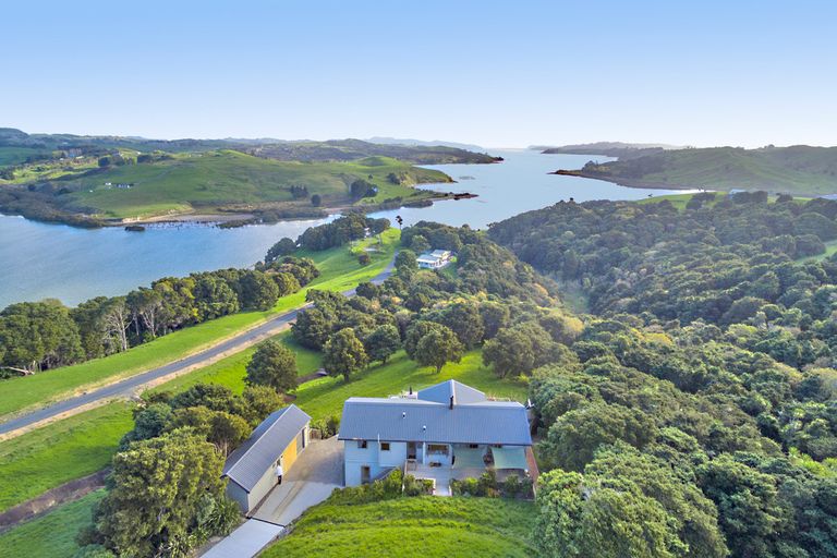 Photo of property in 189 Takahoa Drive, Kaiwaka, 0573