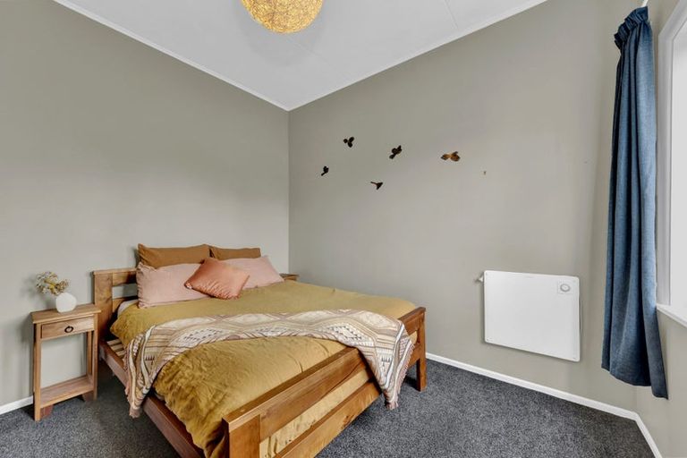 Photo of property in 5 Seymour Street, Hornby, Christchurch, 8042