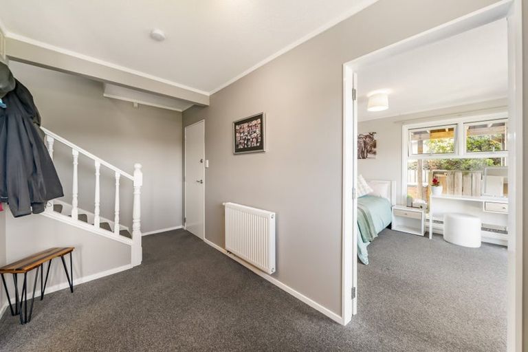 Photo of property in 7 James Cook Drive, Whitby, Porirua, 5024